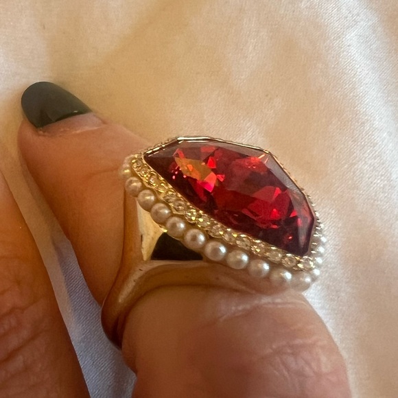 Swarovski Lucky Goddess Cocktail Ring Heart Red Gold Plated Size 50-55 - Picture 5 of 11